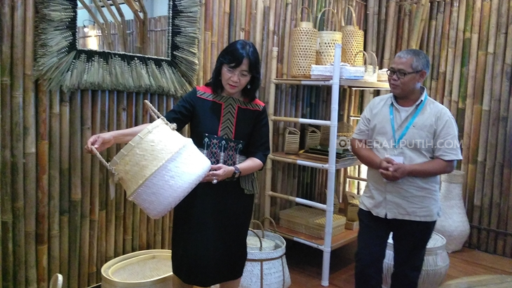 Suasana pameran produk UMKM di wilayah DIY. (Foto: MP/Patricia Vicka)
