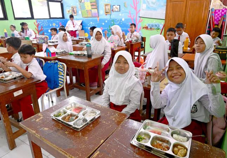 Anak di Daerah Terpencil Terancam Kurang Gizi, DPR Usul Konsep Dapur Sekolah untuk Sajikan MBG