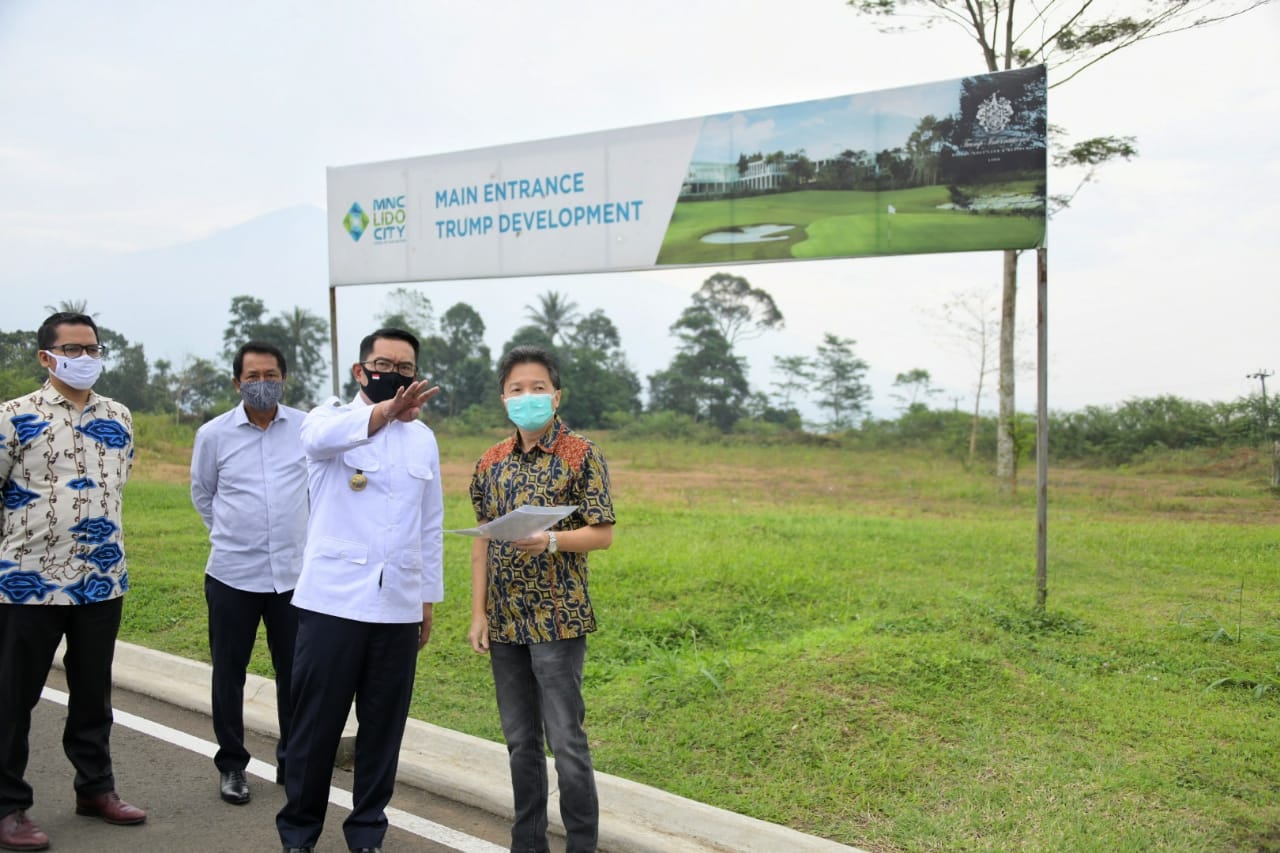 Gubernur Jabar Ridwan Kamil meninjau kawasan wisata Lido di Kecamatan Cigombong, Kabupaten Bogor, Rabu (15/7/20). Lido didorong menjadi Kawasan Ekonomi Khusus (KEK) Pariwisata pertama di Jabar. (Foto: Humas Jabar)