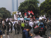 Tak Hanya Kedubes Myanmar, Pendemo Juga Kepung Kemenlu