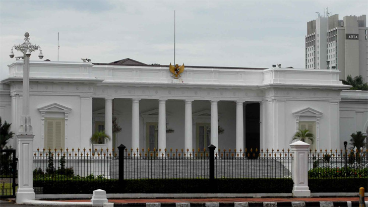 Demi Jokowi, Simpatisan ISIS Serang Paspampres di Istana
