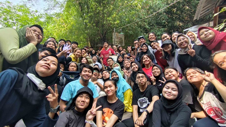 Rayakan HUT 78 RI World Cleanup Day Indonesia Bersihkan Sungai Ciliwung