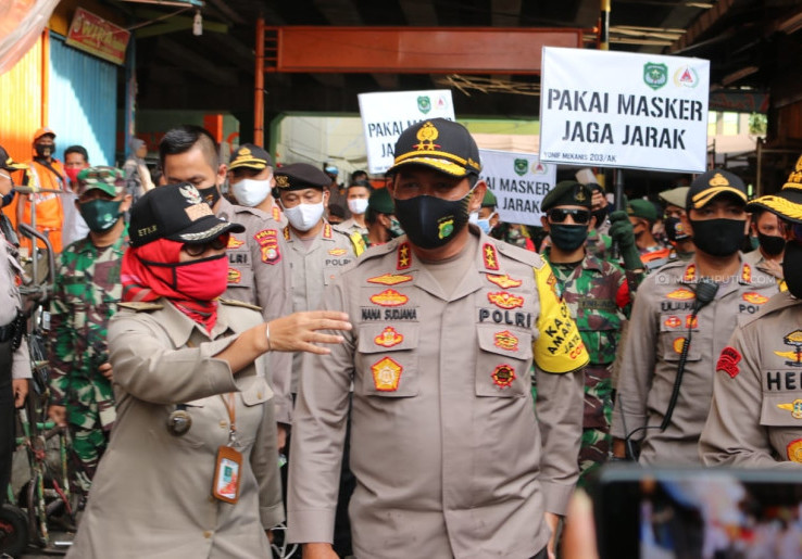 Kapolda Metro Jaya Pantau Penerapan Protokol Kesehatan di Sejumlah Mal