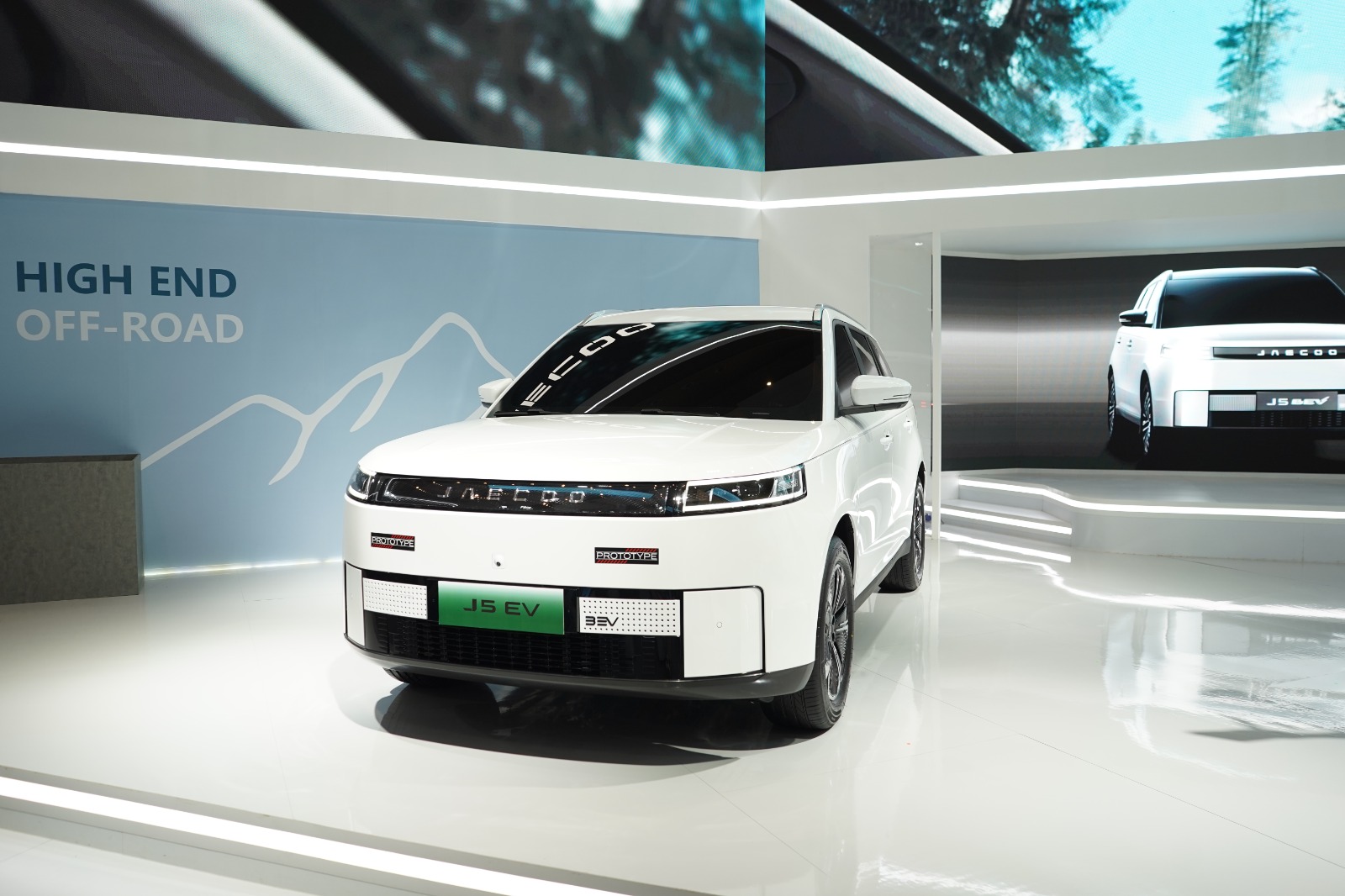 Untuk Pertama Kalinya, Jaecoo Indonesia Kenalkan J5 EV di IIMS 2025