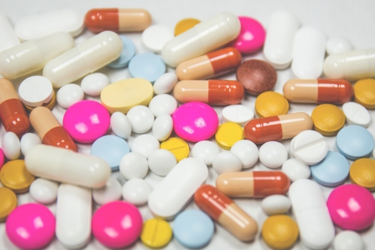 Beberapa jenis obat dapat membuat lapisan kulit menjadi pucat. (Foto: Unsplash/Freestocks)