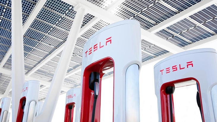 Lakukan PHK Massal, Tesla Digugat Mantan Karyawan