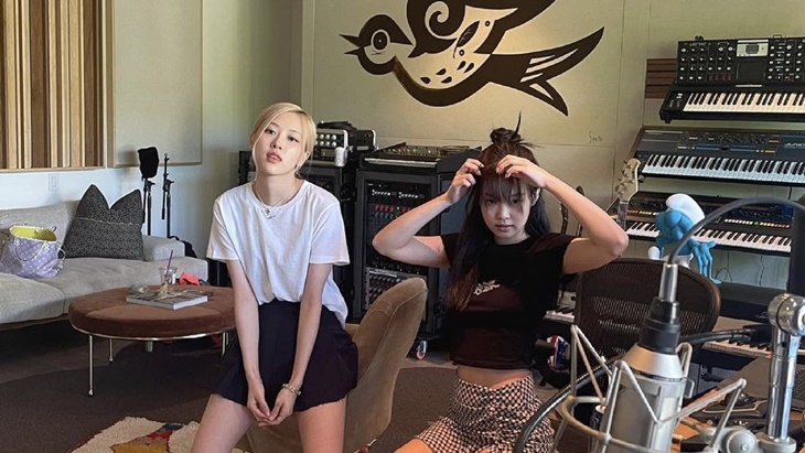 Ketemuan, akankah Bella Poarch, Jennie, dan Rose Blackpink Kolaborasi?