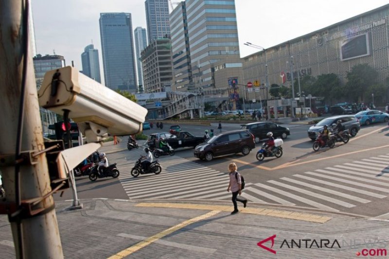 Kamera e-TLE Dipasang di Jalur Transjakarta, Intai Pengendara Bandel