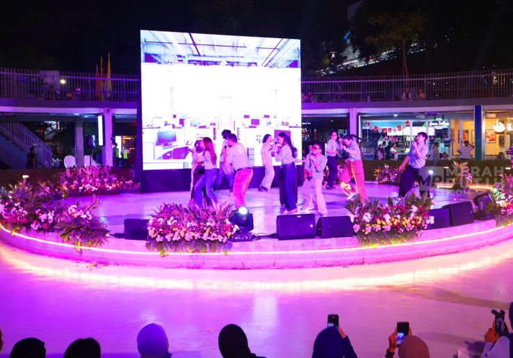 Pementasan POPSICAL: Mini Pop Show Home Sweet Loan The Musical di Taman Literasi