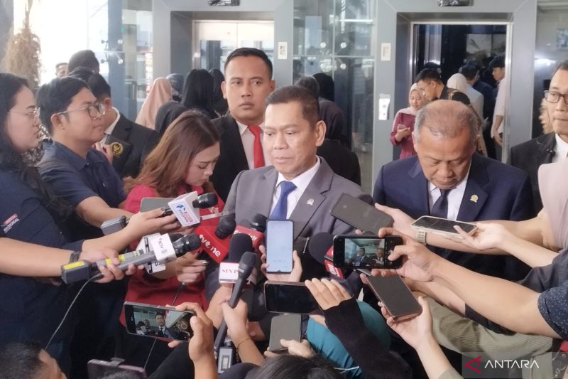 Bantah Gaji DPR Naik Sehari Dibayar Rp 3 Juta, Adies Kadir: Sudah 15 Tahun Tidak Berubah