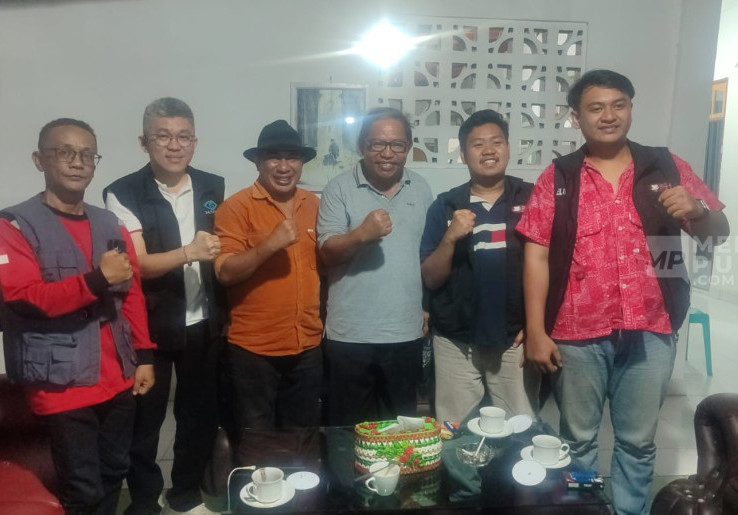Bupati Manggarai Timur Andreas Agas Apresiasi Gerak Nyata JHL Foundation Bantu Korban Gempa Bumi Flores 