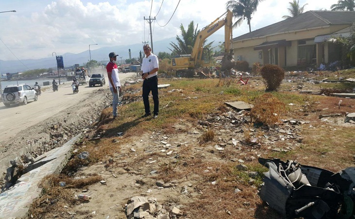 Pemandangan Kota Palu setelah gempa dan tsumani