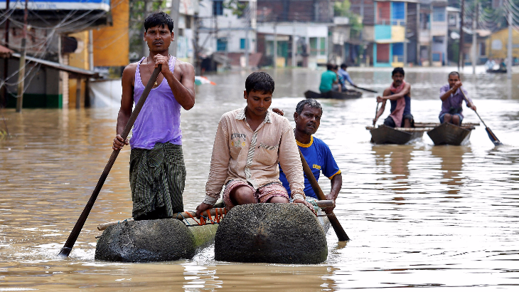 Banjir dan Longsor Akibat Hujan Lebat Tewaskan 30 Orang