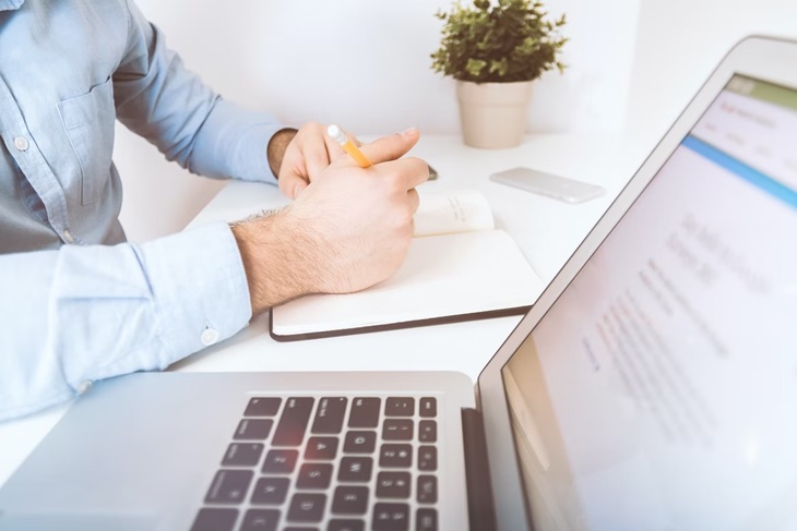 Waspada Platform Fintech Ilegal