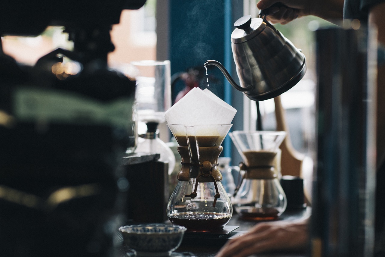 Pakai filter kertas untuk menghindari cafestol (Foto: Pixabay/Free-Photos)