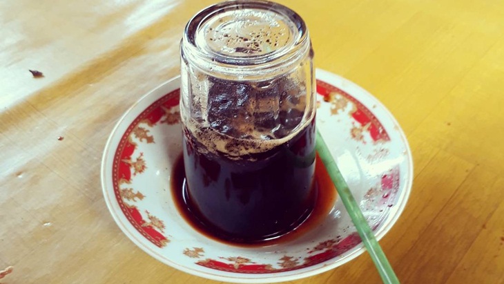 Kopi Tatungkuik, Ngopi Terbalik di Cuaca Dingin