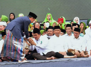 Gerindra Sindir PDIP. Saat Jokowi Rangkul Ulama, 'Fans'-nya Malah Ricuh di Masjid