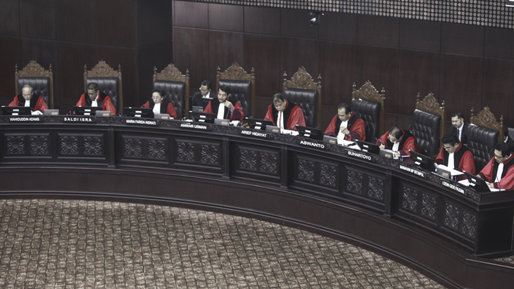 Buntut Pemecatan Hakim MK Aswanto, Pimpinan DPR Dilaporkan ke Ombudsman