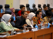 Keluarga Almarhum Afif Maulana Mengadu ke Komisi III DPR Ajukan Ekshumasi