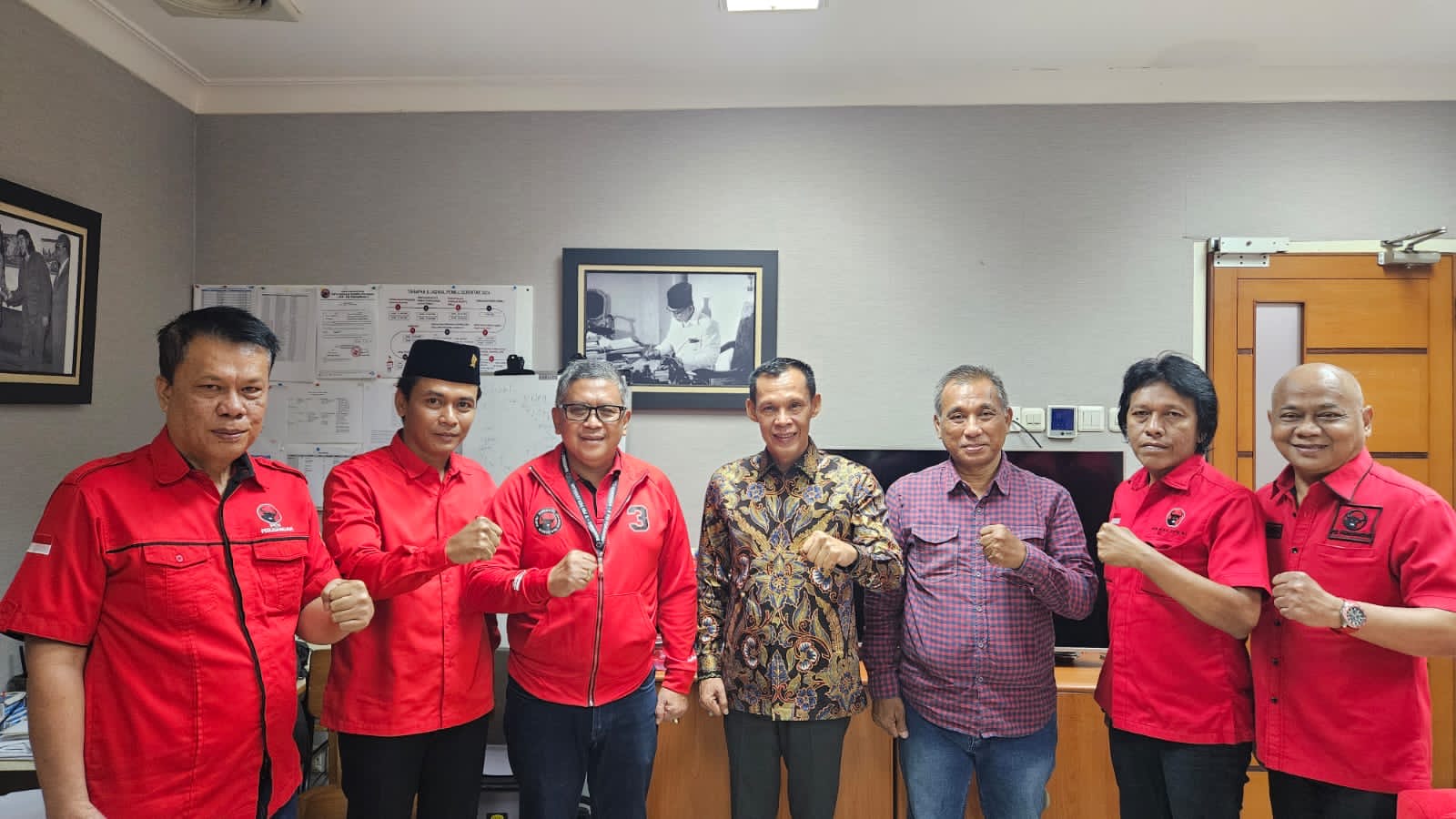 PDIP dan Golkar Usung Jaro Ade-Kang Mus di Pilkada Kabupaten Bogor