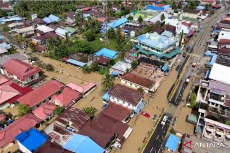 3 Kecamatan di Dompu NTB Dilanda Banjir, Tanggap Darurat Diberlakukan