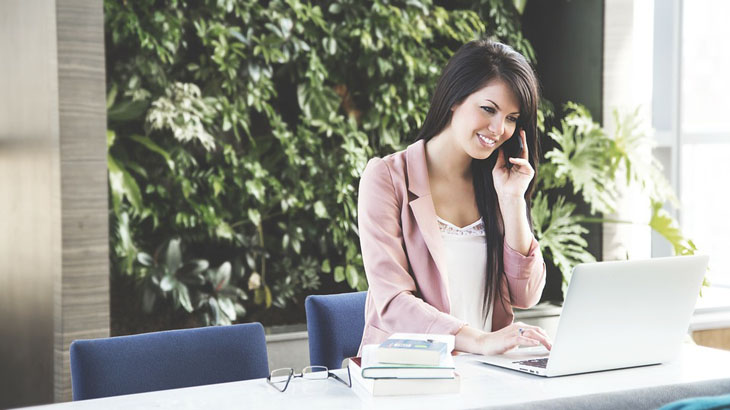 Pentingnya Perempuan Berjualan Daring
