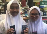 Jokowi Ganti Ponsel Siswa di Depok yang Terlindas Mobil Kepresidenan 
