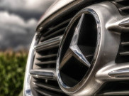 Heboh! Mercedes-Benz SUV G-Class Ini Terbuat dari Balok Es, Bisa Jalan Enggak Yah?