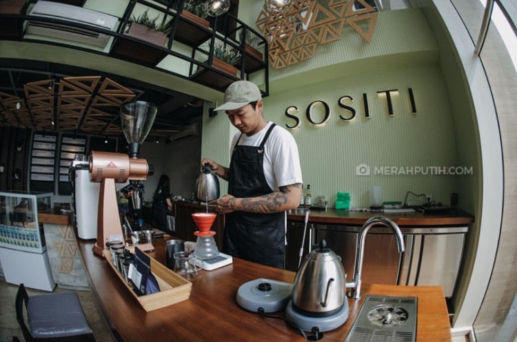 Menikmati Kopi dengan Nuansa Greeny di Sositi Coffee & Bar