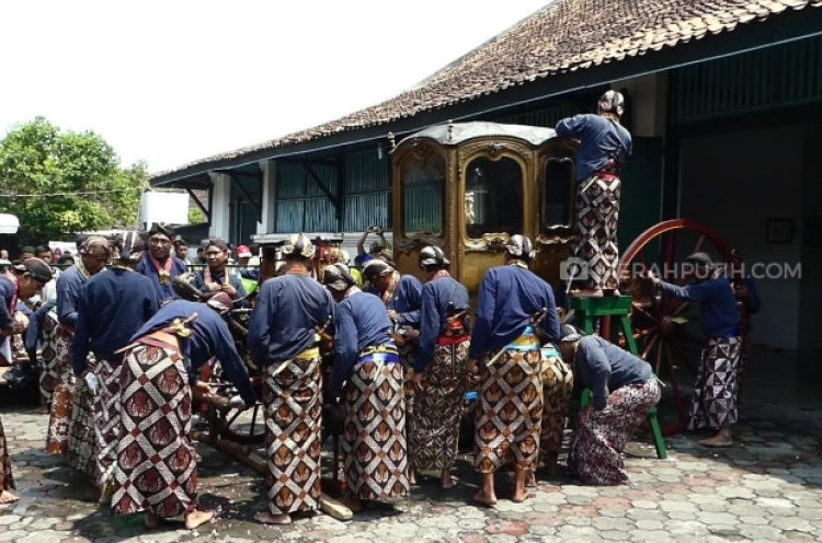 Keraton Yogyakarta Gelar Ritual Pembersihan Kereta Kencana