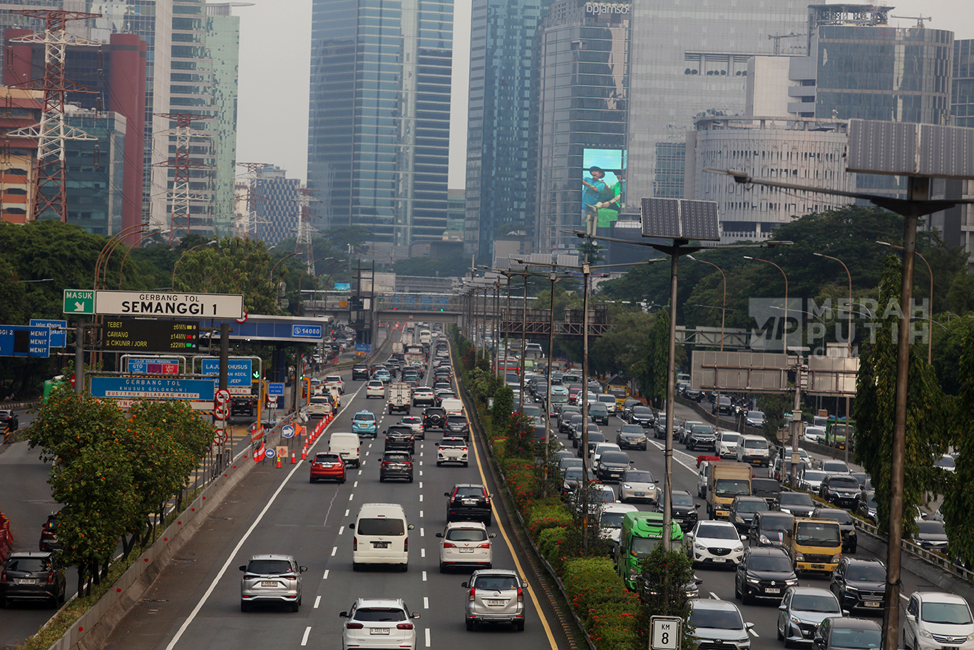Rencana Pemberian Diskon Tarif Tol Libur Natal dan Tahun Baru 2026