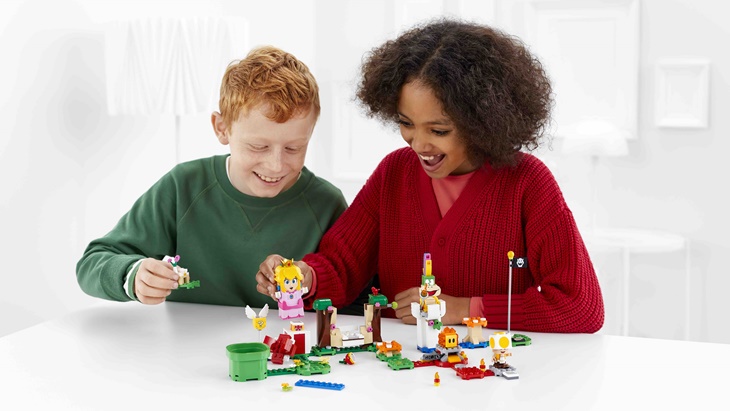 LEGO Tambahkan Karakter Princess Peach ke LEGO Super Mario