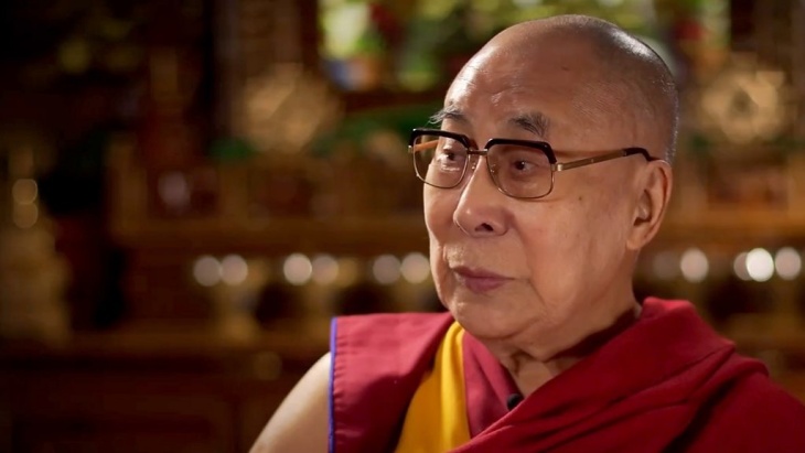 Dalai Lama berharap lagu ini bisa menyadarkan sejati manusia yang berhati baik. (Foto: BBC) 
