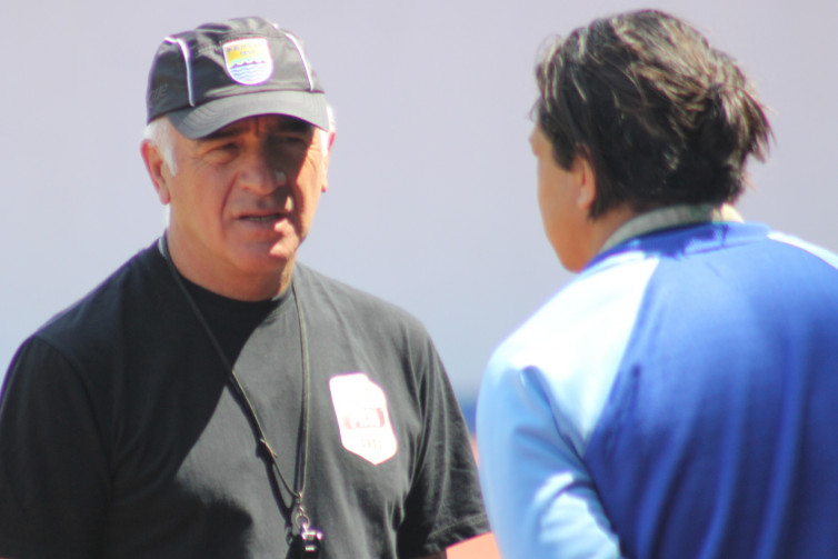 Pelatih Persib Dipecat, Alasannya Kelakukan Gomez Ganggu Tim