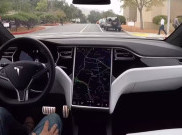 Tesla Kembangkan Sistem Swakemudi Tanpa GPS