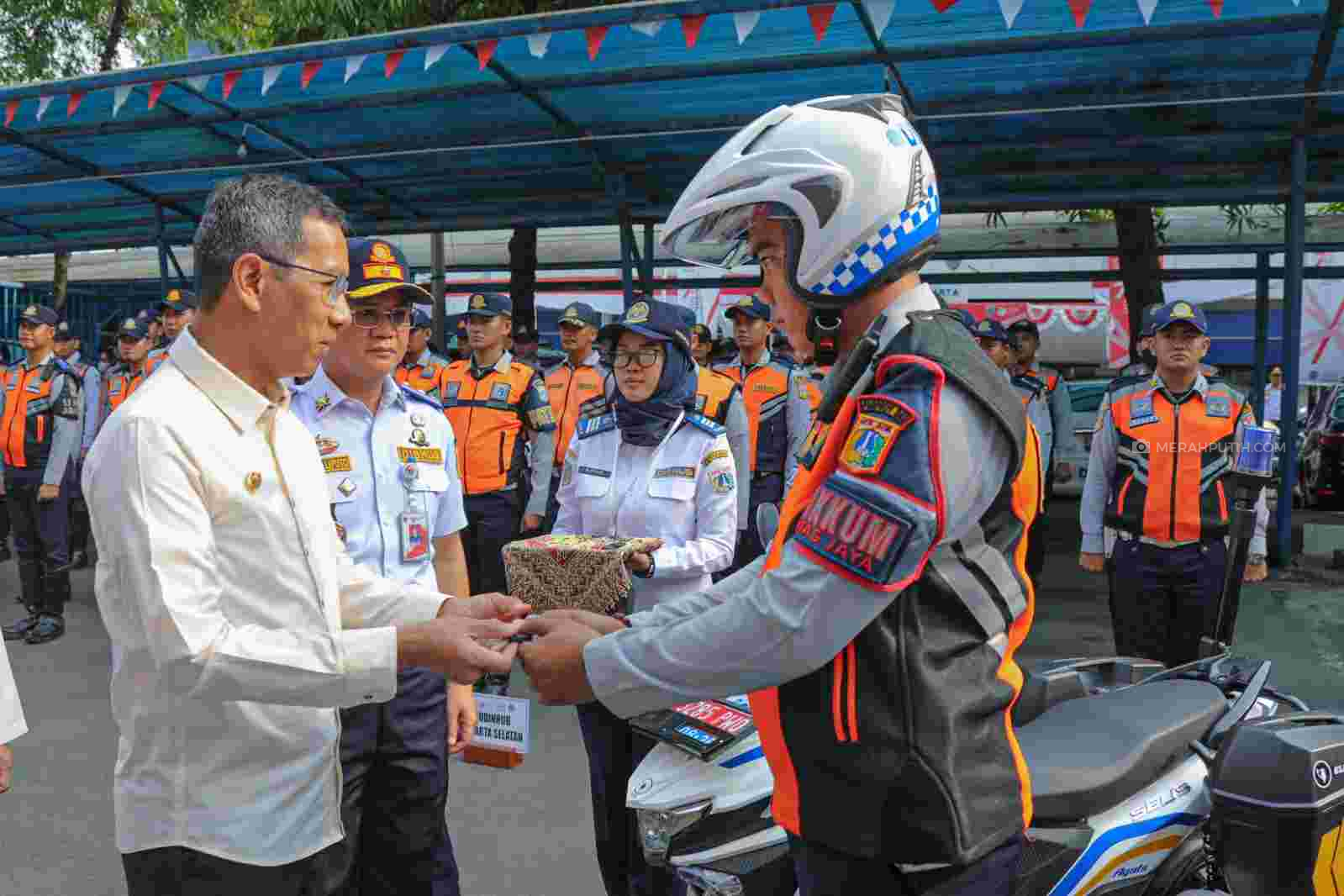 Atasi Buruknya Udara Jakarta, Pemprov DKI Beli 186 Motor Listrik untuk Dishub