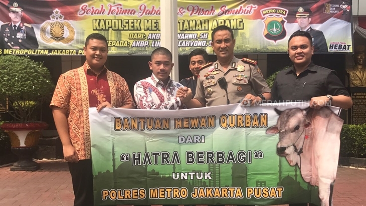 Polrestro Jakpus Salurkan Puluhan Ekor Hewan Kurban