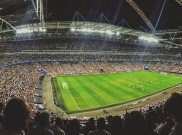 Nonton Bola Jauhkan Depresi dan Dimensia