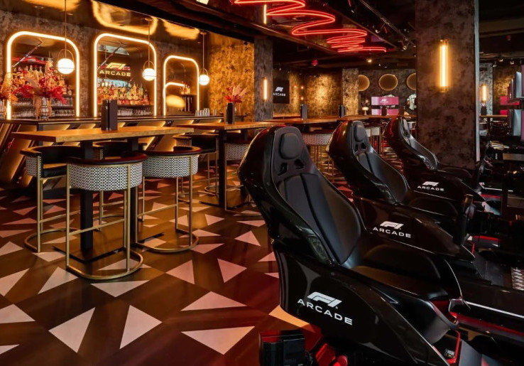 Restoran Bertema F1 di Boston Hadirkan 69 Simulator Balap
