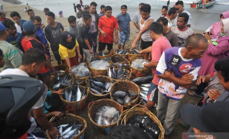 MPR Desak Pemerintah Perhatikan Nasib Nelayan dan Petani yang Makin Sulit