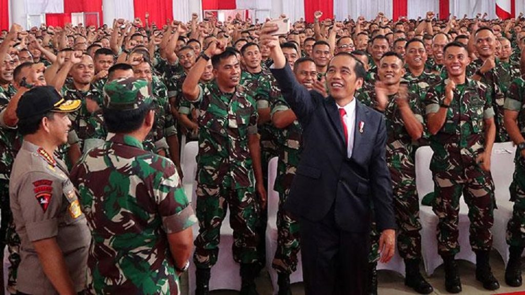 Pengisian Jabatan Sipil oleh TNI Langkah Mundur Demokrasi