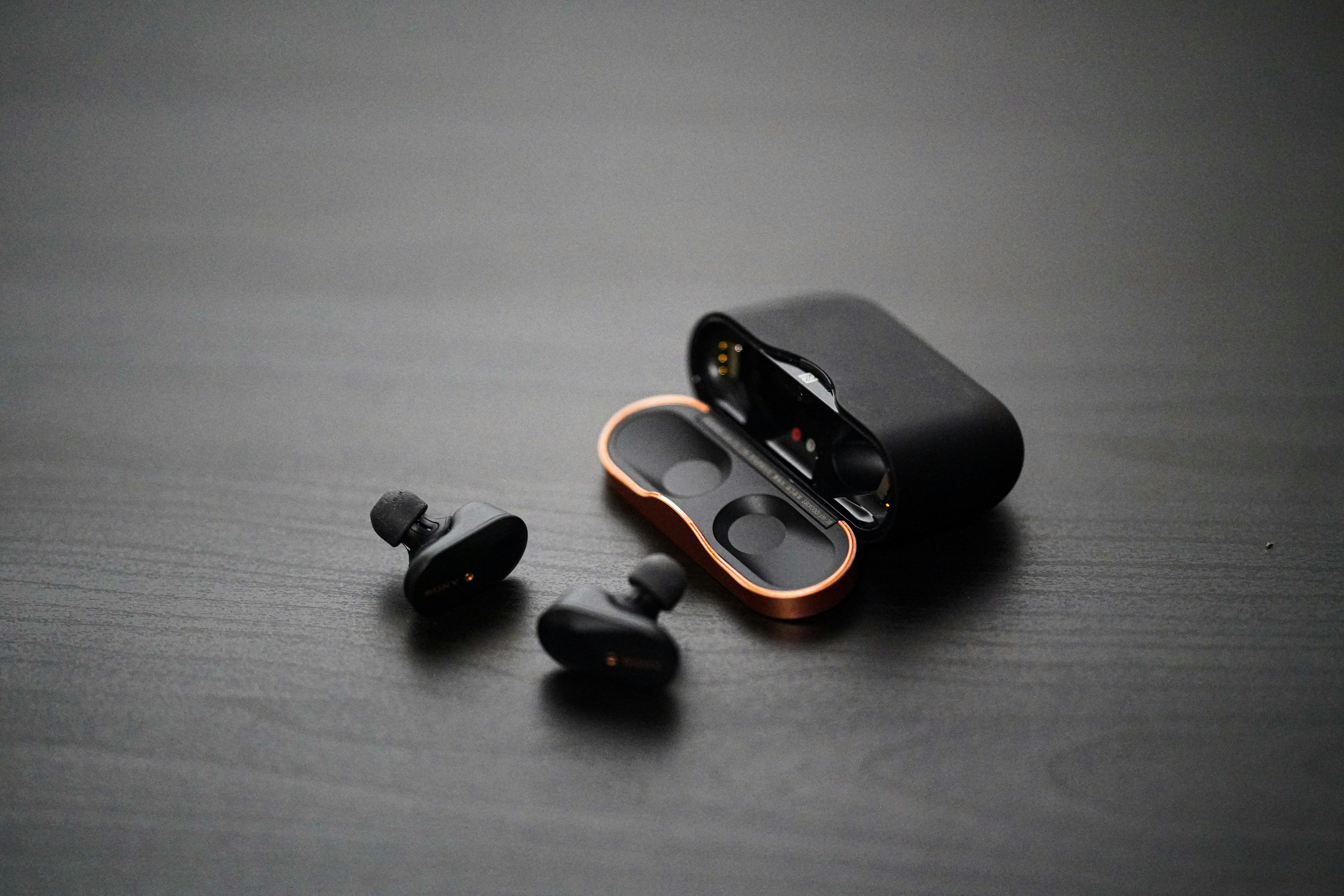 Earphone Bisa Ganggu Pendengaran, Batasi Pemakaiannya