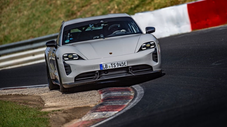 Porsche Taycan Cetak Rekor Baru di Sirkuit Nurburgring