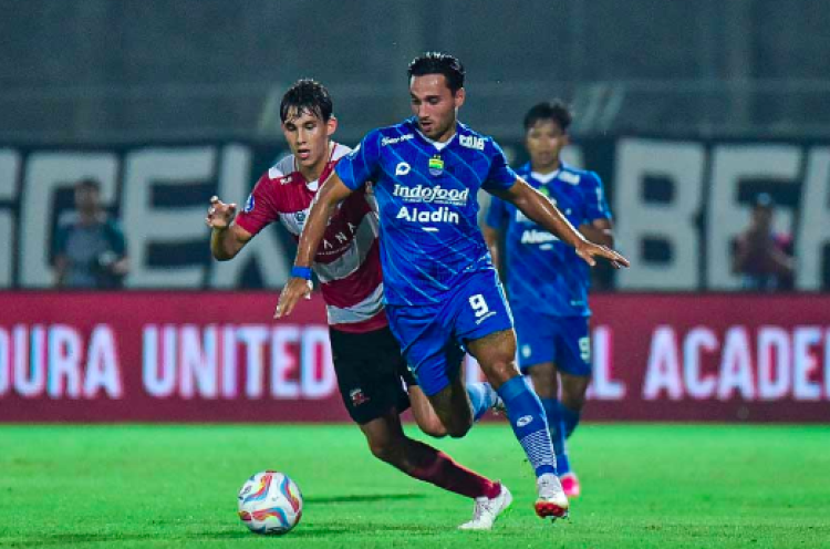 Persib Berpisah dengan Ezra Walian