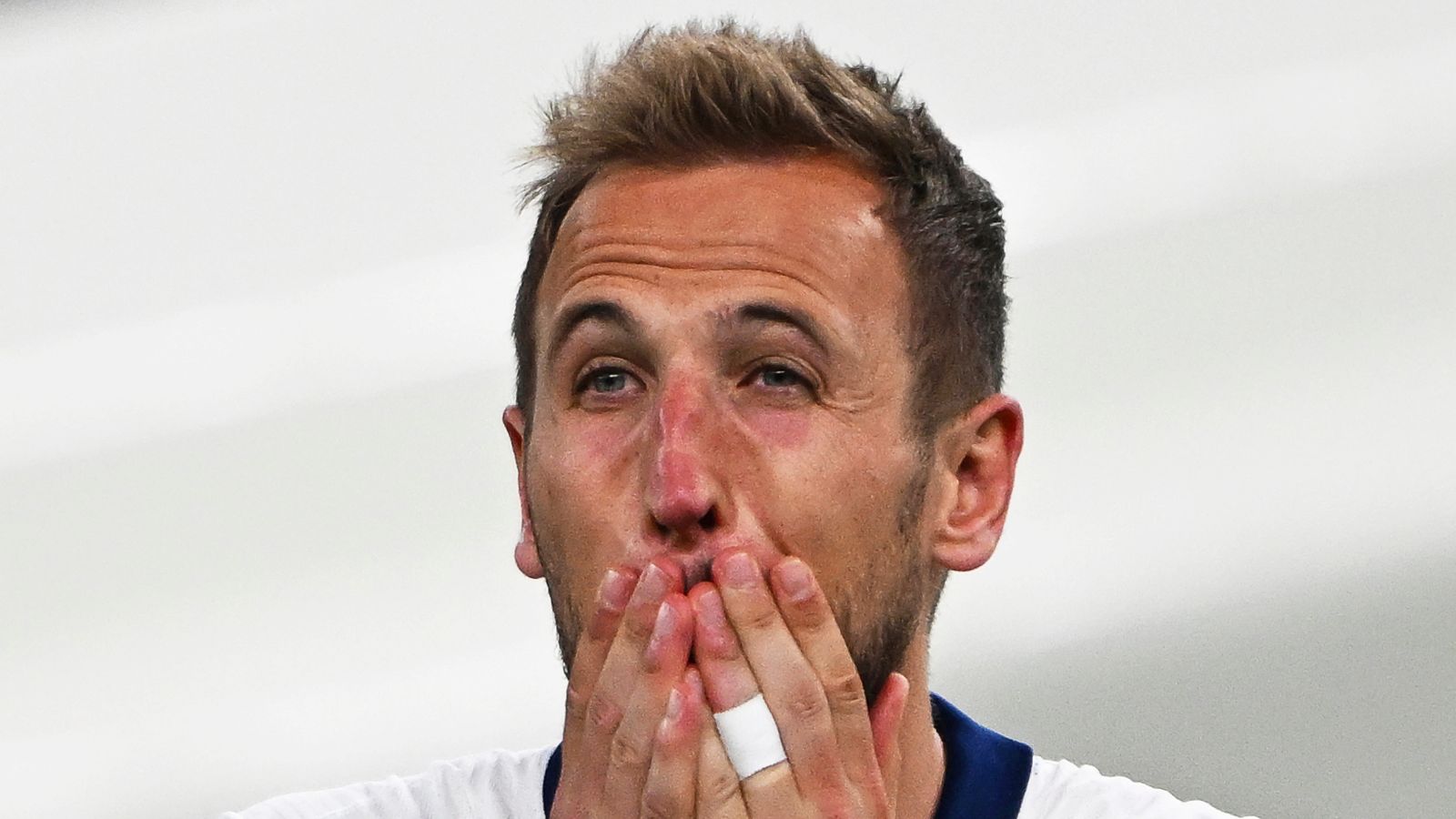 Harry Kane dan Kutukan, Mengapa Trofi Selalu Menjauh?