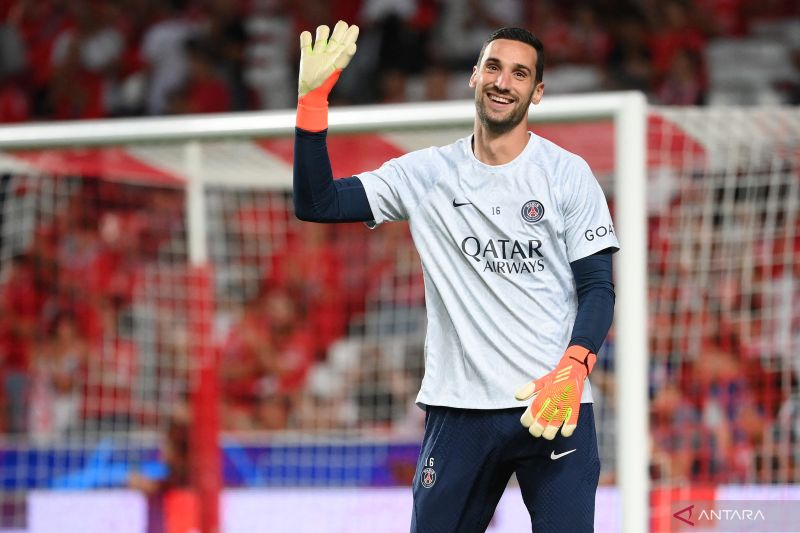 Kiper PSG Sergio Rico Dikabarkan Pulih dari Cedera Otak Traumatik