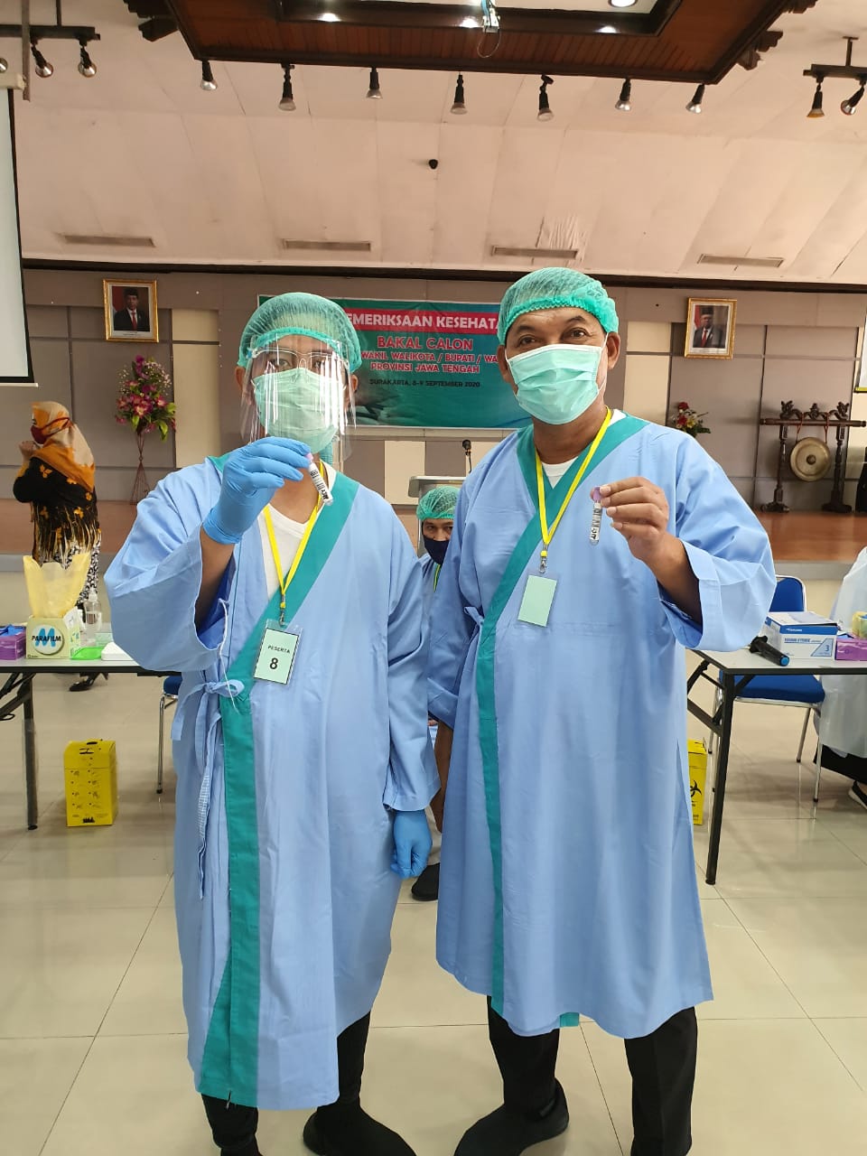 Bakal cawali dan cawawali Gibran Rakabuming Raka dan Teguh Prakosa jalani tes kesehatan di RSUD dr Moewardi, Rabu (9/9). (MP/Ismail)