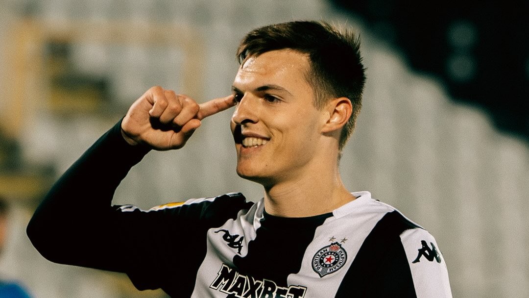 Andrej Kostic sepakat ke AC Milan