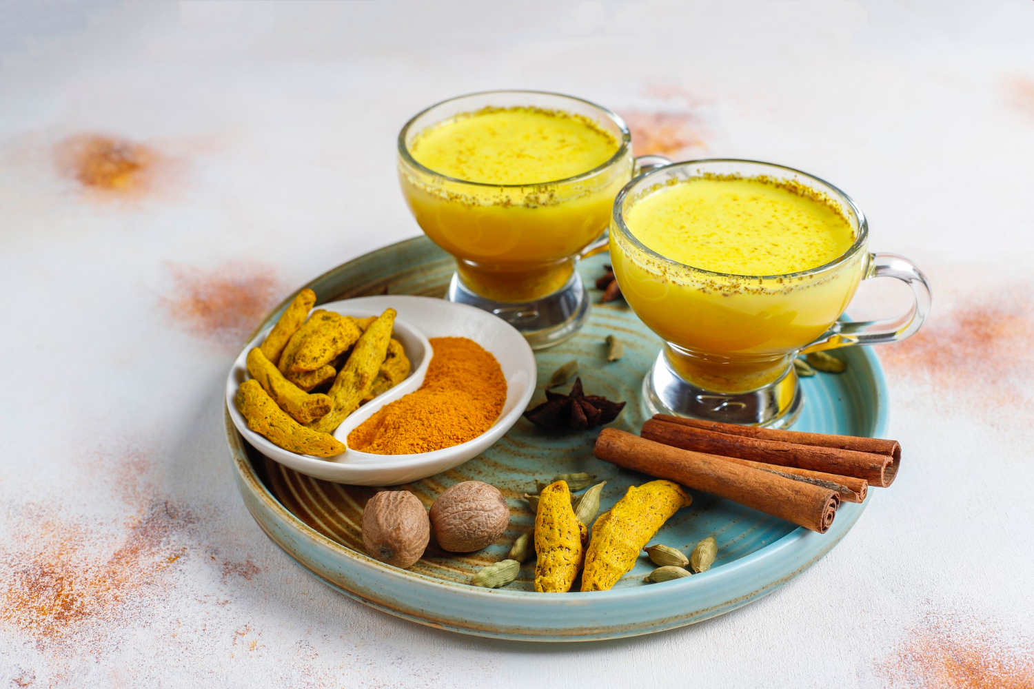 Bikin Sendiri Saja Minuman Kaya Nutrisi Turmeric Latte 