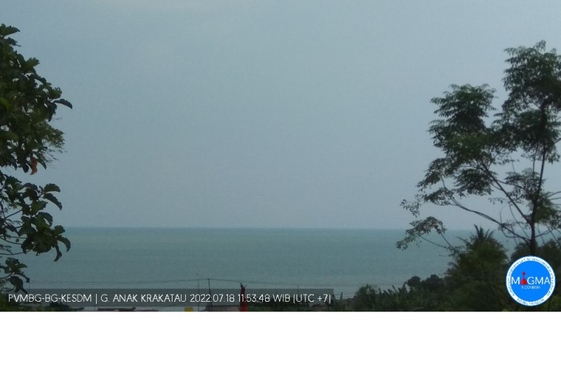 Tinggi Kolom Erupsi Gunung Anak Krakatau Capai 2.000 M, Warga Diminta Waspada